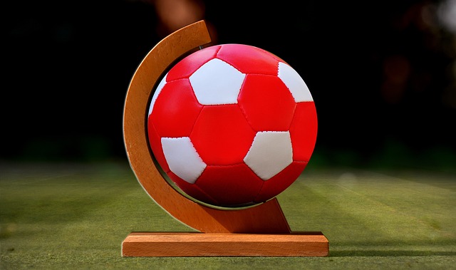 对个人与团 对个人与团